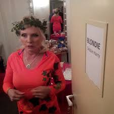 Debbie Harry dice que Blondie no paran