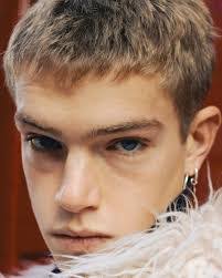 Luis Mueller's Instagram, Twitter & Facebook