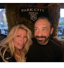 My everything ♥️. (Yeah, we see you back there Jackson ha) Happy Valentines  Day everyone. 😍