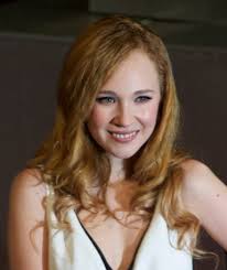 Juno Temple's Instagram, Twitter & Facebook