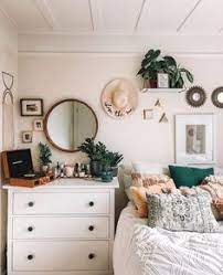 Wearing lingerie and waiting for your partner to come home. Pin On Makeup