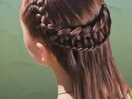 1001 Ideen Fur Mittelalterliche Frisuren Zum Nachmachen Mittelalterliche Frisuren Frisuren Frisuren Zum Nachmachen