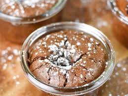 Ramequins Fondants Au Chocolat Recette De Ramequins Fondants Au Chocolat Marmiton Recettes De Cuisine Gateaux Et Desserts Recette