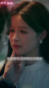 La historia de amor de la chica que nunca ha sido amada como es debido y el  hombre que no sabe amar.