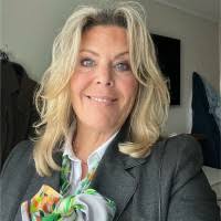 10+ 'Benfield' profiles