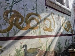 Il serpente , o serpente , è uno dei simboli mitologici più antichi e diffusi. Pompei E La Simbologia Del Serpente Il Primato Nazionale