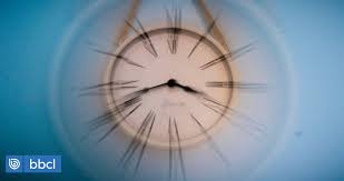 Cambio de hora especialistas entregan 10 consejos para el cambio de horario, y explican cómo sobrellevar la falta de sueño por la pandemia. Tddbql2tlhskom