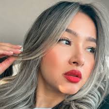 Olga Garnica's Instagram, Twitter & Facebook