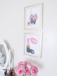Our list of wall decor ideas will help you transform your bedroom from bland to beautiful. The Essentials For A Feminine Bedroom Blushing Rose Diaries