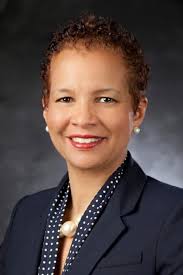 Pamela Sutton's Instagram, Twitter & Facebook