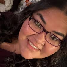 Deanna Beeman's Instagram, Twitter & Facebook