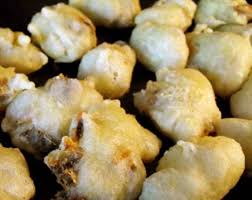 Queste frittelle salate si possono preparare sia semplici che con l'aggiunta di varie farciture, alghe tutti vanno matti per le zeppoline napoletane, dai più piccoli ai più grandi, nessuno ne uscirà indenne. L Attesa Delle Pizzelle Fritte Assortite Ed I Possibili Abbinamenti Con Il Vino Luciano Pignataro Wine Blog