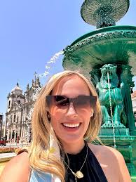 ALL the selfies when you travel solo.. 🇵🇹