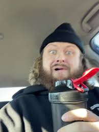 Swerve bend that corner WHOA 🫨 Shoulder pump was 🔥 swag!