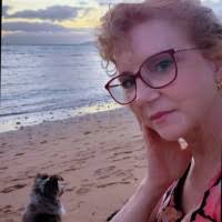 90+ "Beth Parr" profiles