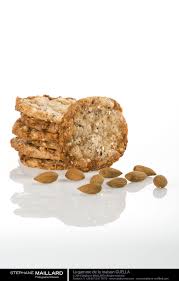 Le Croquant De Bretagne Biscuit Breton Aux Eclats D Amandes Fabrication Maison Guella Biscuits Miam Cuisine