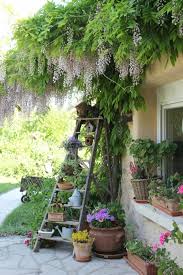 Do It Yourself Ideen Fur Die Blumentreppe Im Garten Schritt Fur Schritt Die Pflanzentreppe Selber Bauen Garten Garten Ideen Garten Deko