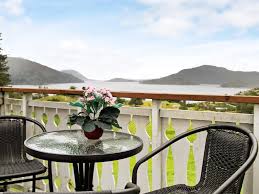 Der er havudsigt og pejs/brændeovn. Feriehus Leilighet 8 Personer Andvikvegen Masfjorden 5981 Masfjordnes 171 95167 Feline Holidays