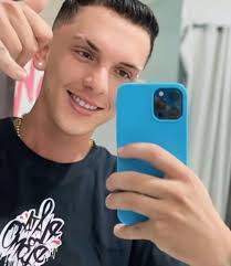 Influenciador Marlin Bolado que morreu atropelado após cair da garupa de  moto sonhava 'estourar' na internet: 'Dizia que chegaria lá', afirmou amigo