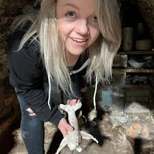 lucy nilan (@lucynilanstudios) · Tacoma, WA