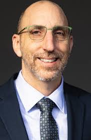 Tim Wren's Instagram, Twitter & Facebook