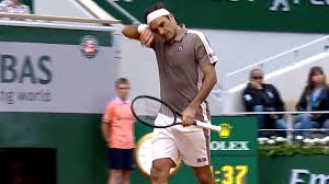 With his victory in belgrade, his 83rd title overall, novak djokovic has regained the top spot in the world rankings. Am Grand Slam Turnier In Paris Roland Garros Traf Roger Federer In Der Ersten Runde Auf Den Italiener Lorenzo Sonego