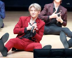 659 curtidas 1 comentarios 關關 lovesvt wt no instagram 冷靜了幾天 這幾天把自己埋在工作裡 看到知勳和其他成員們的狀態之後 才有比較安心放鬆下來 他們很帥氣可靠的說叫我們別擔心 他們說會照顧好隊長 所以克拉們 接下來的每天都要努 curtidas