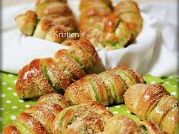 Resep Roti Manis Pandan Soft Roll Oleh Tintin Rayner Resep Rotis Resep Roti Resep Makanan