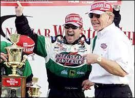The ultimate grinder, bobby labonte raced any car he could get behind the wheel of before he got his break as a full time premier driver in 1993. Espn Com Auto Racing Stewart Wins Race Labonte Wins Title