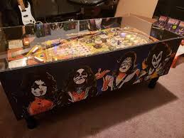 Mechanical game stays true to the original pong game, loaded with retro sound effects and bouncing lights. Kiss On Twitter Kissarmyrocks Check Out This Awesome Kiss Pinball Coffee Table Made By Stacey Donahue The Table Features An Original Playing Field Remote Control Lights Lexan Top All Hand Painted Sides
