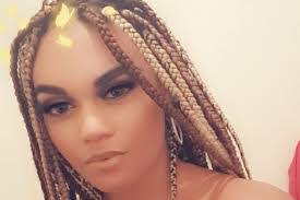 Elaine Kenna's Instagram, Twitter & Facebook