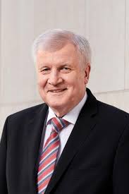 Horst seehofer möchte mit seinen plänen künftig auch jugendliche im alter von unter 14 jahren „überwachen. Gluckwunsche Des Bundesinnenministers Horst Seehofer Zum 60 Jahrigen Vereinsjubilaum Sozialwerk Bund