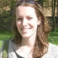 Elizabeth Pentland's Instagram, Twitter & Facebook