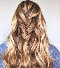 If a full head of blonde hair is not your style, then a balayage will be perfect for you. 60 Looks With Caramel Highlights On Brown And Dark Brown Hair