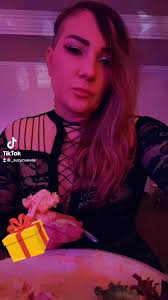 @javier. j #eating #unaregiaenarizona #fypシ゚viral #suzycurvas #undercut  #undercutdesign #fy #blackdressgirl #vestidonegrolargo #vestidodeencaje  #vestidodeensueño #lacedress #eatingspaghetti ...