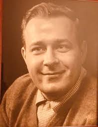 Edward Mazur's Instagram, Twitter & Facebook