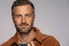 Brendan Penny's Instagram, Twitter & Facebook