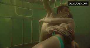 Sara Paxton Bikini hot scene in Shark Night 3D - UPSKIRT.TV