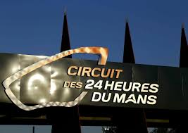 Et tout au long de la journée de samedi, caradisiac vous fait vivre les 24h du mans de l'intérieur, depuis un lieu statégique : Le Mans 2015 Vorschau Und Interview Motorsport News