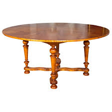 Round Tiger Maple Table 1stdibs Com Maple Tables Tiger Maple Table