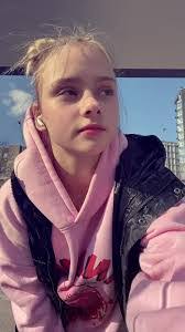 Valerie Hendricks's Instagram, Twitter & Facebook