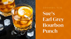 Honey, ginger syrup and lemon juice are all you need to make this bourbon cocktail that'll keep you warm througout the holiday season. King Fish Media Auf Twitter Sue S Earl Grey Bourbon Punch Is A Simple Crowd Pleaser For Any Holiday Occasion Find Sue S Full Recipe And Round Out Your Christmas Menu With The King Fish