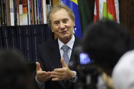 Casildo maldaner manifesta preocupação com a economia brasileira. Depois De 52 Anos Na Politica Casildo Maldaner Pendura As Chuteiras Mas Nao Sai De Campo Nd