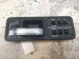 The hinges are welded to the body of the jeep but the door half of the hinge bolts to the welded section. Front Left Interior Door Handle Jeep Cherokee Xj Cromada Con Mando Elevalunas B Parts