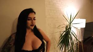 Tatted Vampire Dildo BJ | Porntrex.com best HD and 4...