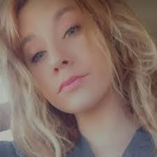 Amber Proctor's Instagram, Twitter & Facebook