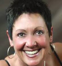 C R E A T I N G A M O R E P O S I T I V E R E H O B O T H That's  Entertainment! Candidate Forum 2018