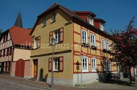 Der durchschnittliche kaufpreis für eine eigentumswohnung in röbel/müritz liegt bei 1.969,06 €/m². Ferienwohnung Altstadthus Robel Muritz Mieten