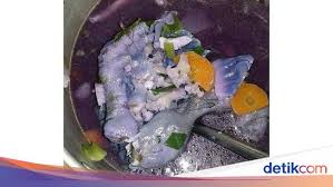 Sayur bening bayam, selain sehat, tentunya juga memiliki cita rasa yang enak. Sup Ditambah Kol Ungu Tampilannya Malah Bikin Netizen Ngakak