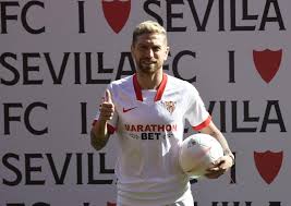 Poco después empezó a coger nombre el sevilla, como el candidato más fuerte para fichar al papu gómez. Posicion Del Papu Gomez En El Sevilla Fc Esquema Del Once